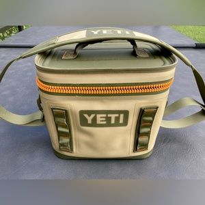 Yeti Hopper Flip 8 Cooler, Field Tan / Blaze Orange